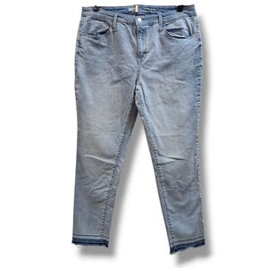 Mossimo Jeans Womens Size 16 High Rise Skinny Raw Hem Light Wash Distressed